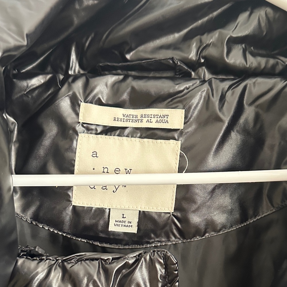 Black Shiny Puffer Jacket View 4